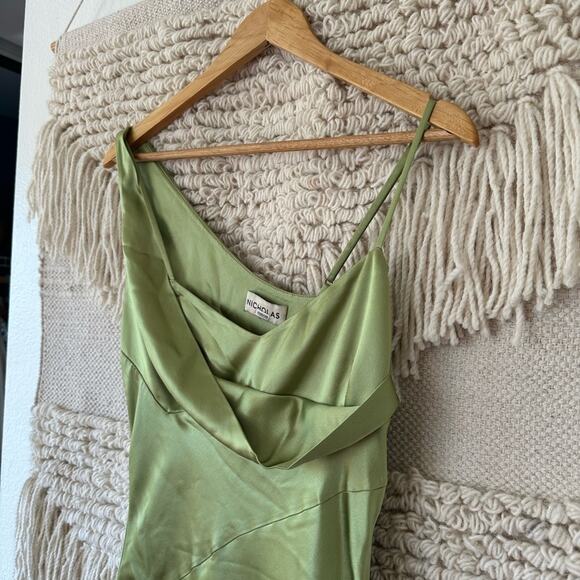 Nicholas Duna Gown - Picture 2 of 9